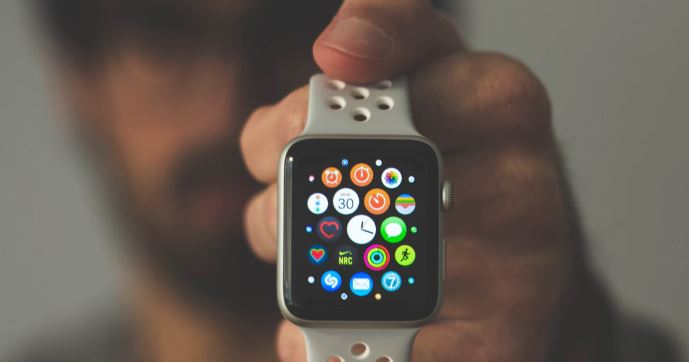 أشياء يجب التحقق منها في Apple Watch مستعملة - صورة الأخبار على imei.info