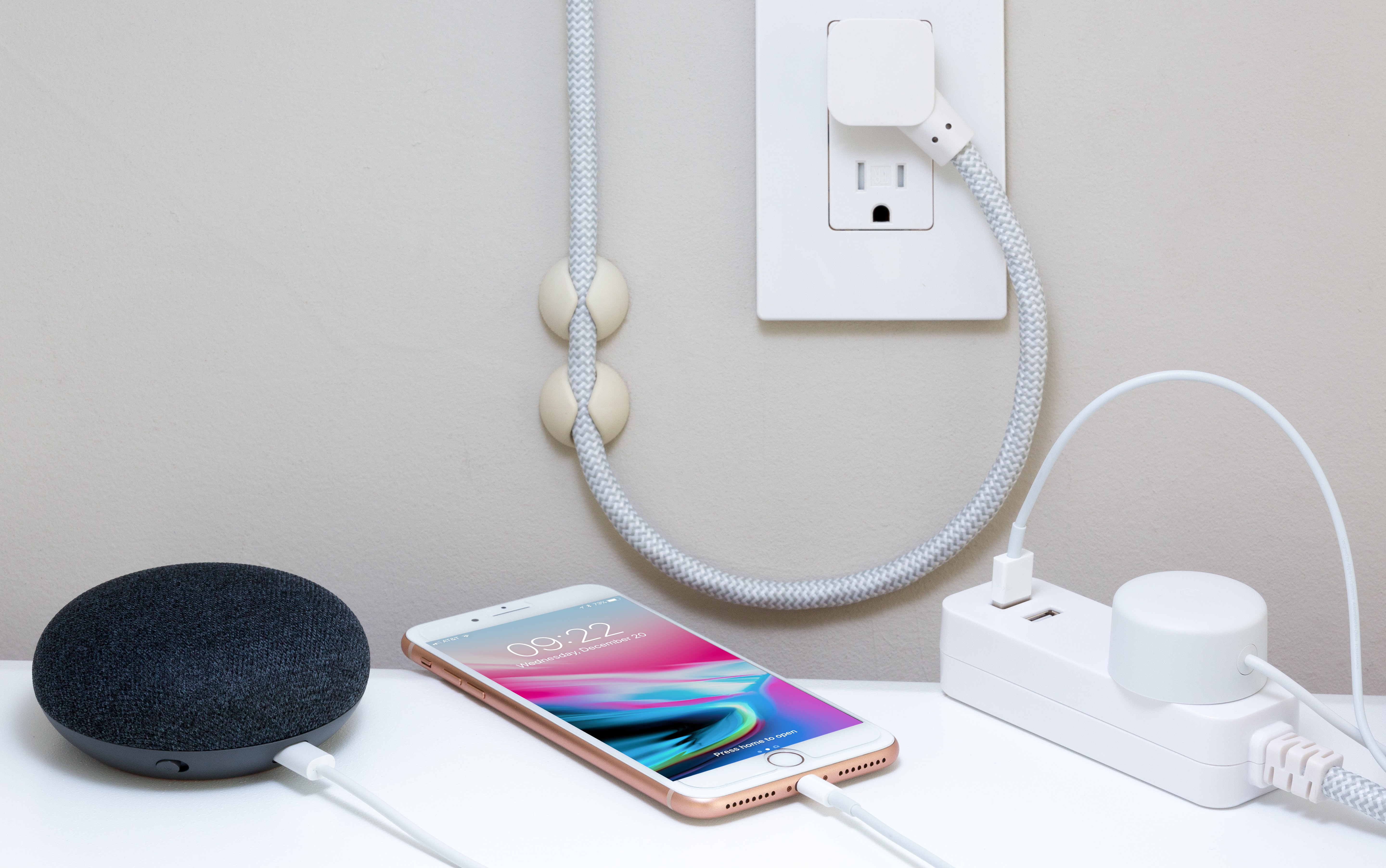 How to choose the better charger for your iPhone? - news image on imei.info